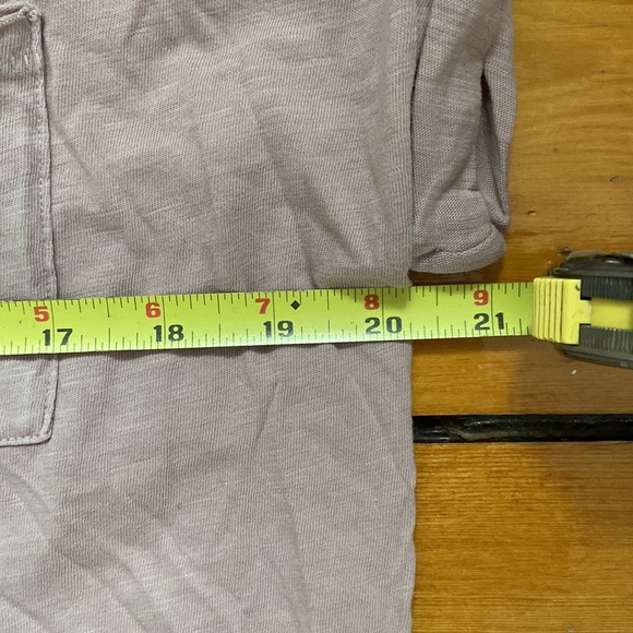 NEW aerie Women's Oversized Short Sleeve V Neck Tee Shirt Size Small NWT - Picture 9 of 14